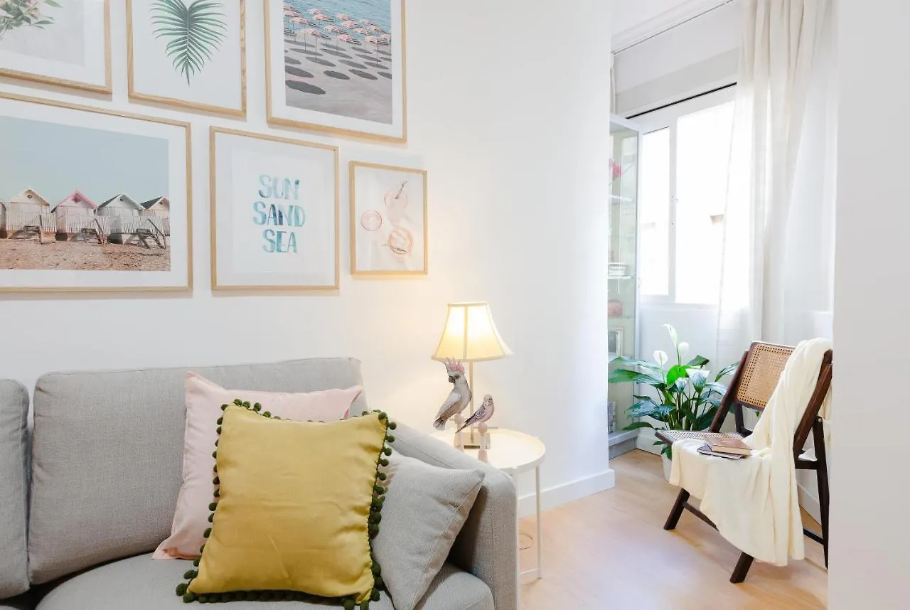 Atarazanas: Apartamento De Dos Habitaciones Malaga 0*,  Spain